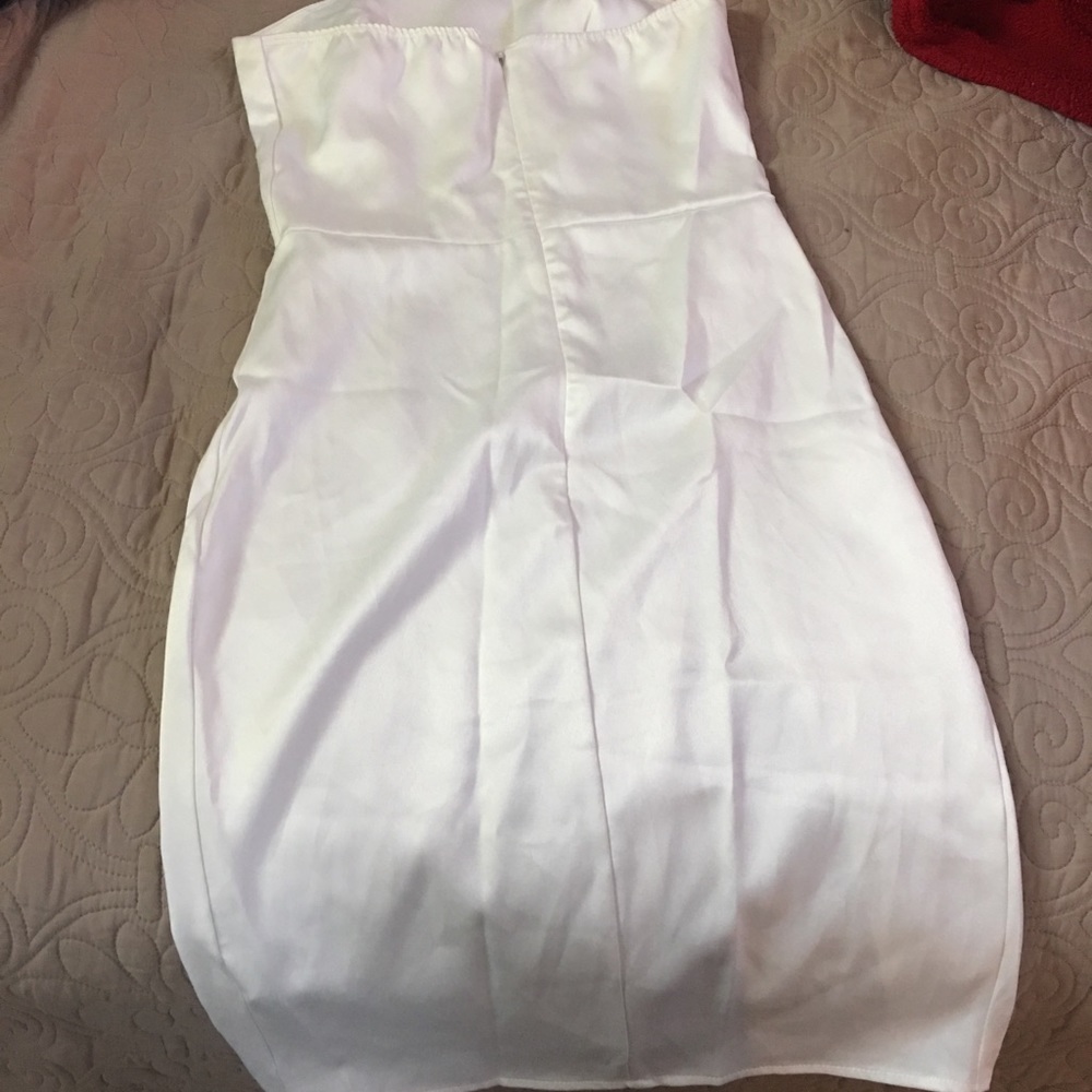 Dress - Picture 5 of 5